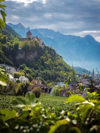 🇱🇮 Liechtenstein — A Tiny Alpine Gem in the Heart of Europe 🏔️✨
