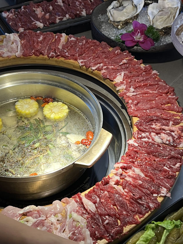 深圳就犟週年慶：牛雞大團圓火鍋新搭子 🎉🔥