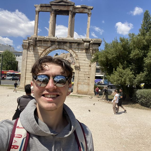 Temple of Olympian Zeus, A Great Pitstop 