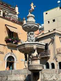 Taormina is the gem of Sicily 🇮🇹