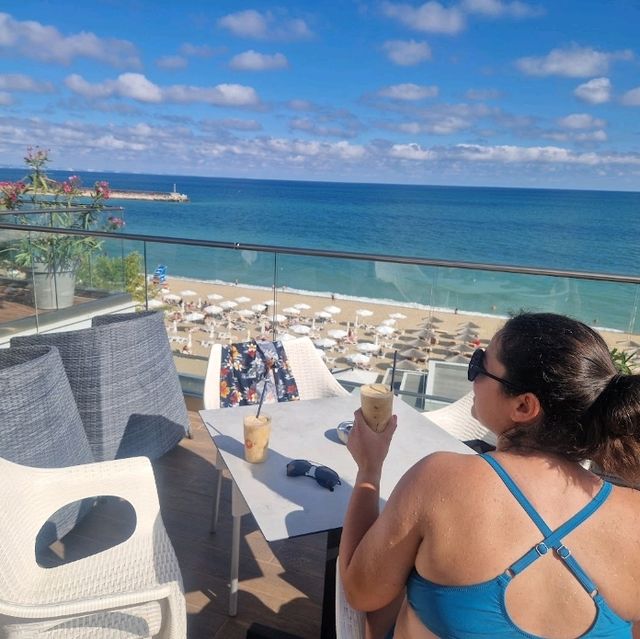 Views from Grifid Encanto Beach 🌅🏊‍♂️
