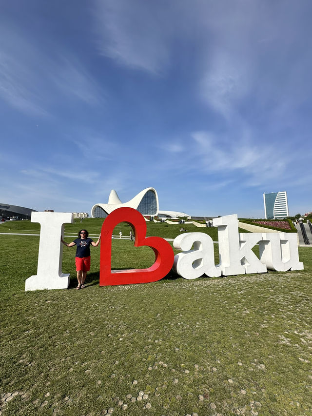 An architectural wonder: the Heydar Aliyev Center in Baku
