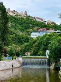 🕌 Sarajevo: A City Where Cultures Meet and History Lives On 🇧🇦✨