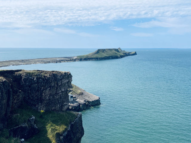 Rhossili Bay: Nature’s Masterpiece on the Welsh Coast