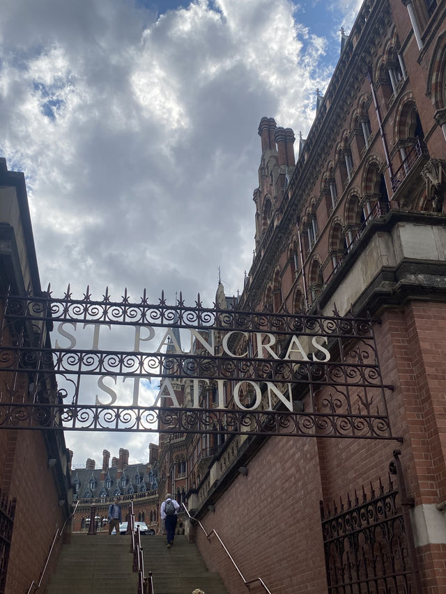St. Pancras – Where Romance Meets Travel