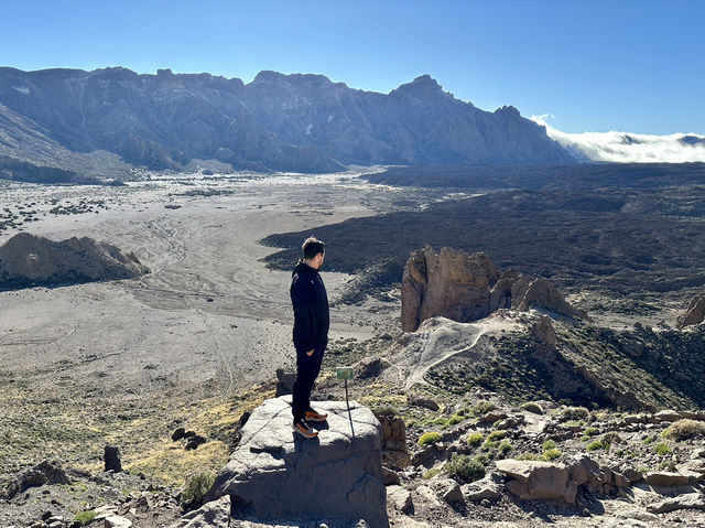 🌋 Teide National Park: Walk on Another Planet in Tenerife 🏞️✨