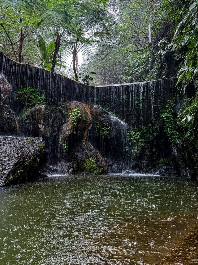 Goa Raja Waterfall, Bali: A Hidden Gem in the Jungle’s Embrace