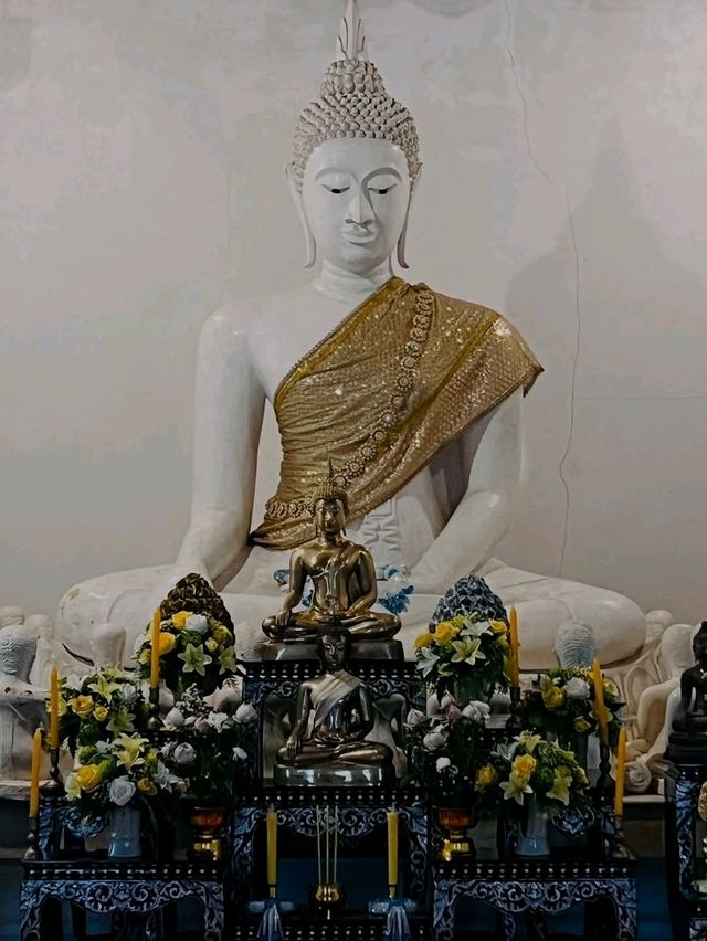 🕊️ Wat Traphang Thong – The Floating Grace of Old Sukhothai