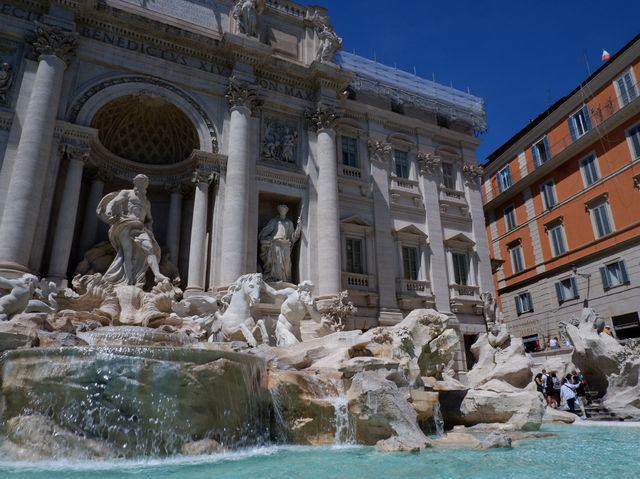 รีวิว Fontana di Trevi (น้ำพุเทพี)