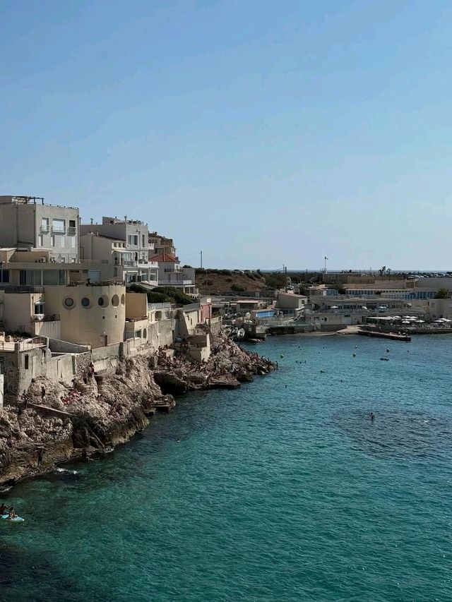 🌊⚓ “Mediterranean Soul: A Day in Marseille” 🇫🇷