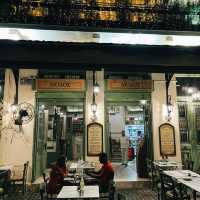 Athens on a Shoestring: Ancient Wonders & Local Streets