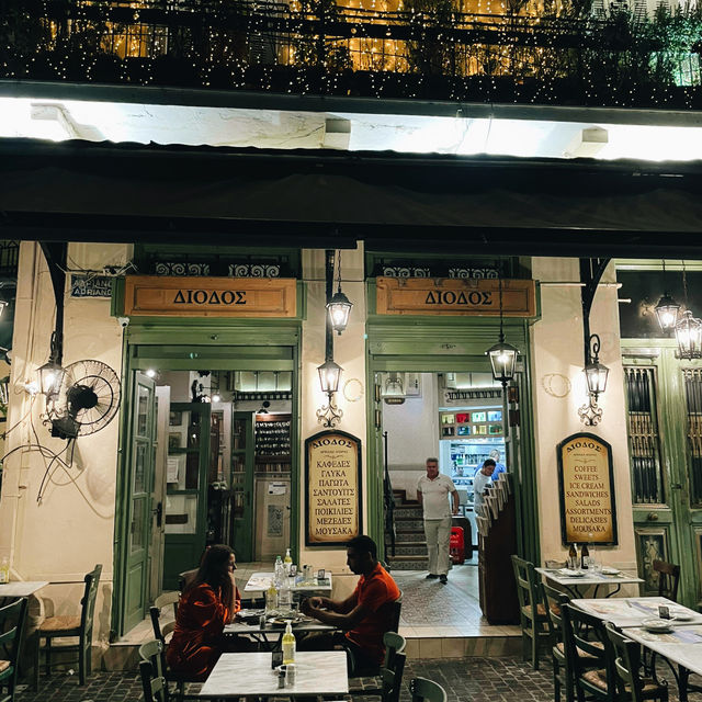 Athens on a Shoestring: Ancient Wonders & Local Streets