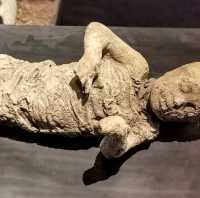 Mount Vesuvius Erupted in 79 AD, Burying Pompeii in Ash for 1,700 Years