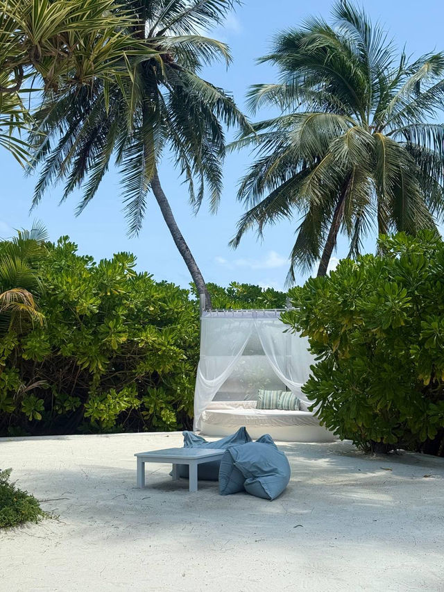 Velassaru Maldives — Where Every Sunset Feels Like a Love Letter