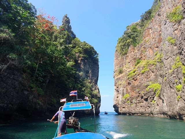 Бухта Ванг Лонг: тихий уголок на Пхи‑Пхи Дон Бухта Ванг Лонг: тихий уголок на Пхи‑Пхи Дон
