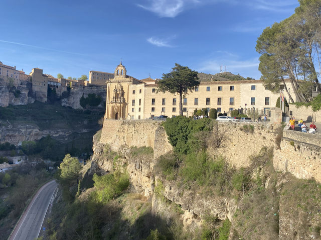Kunca and Castle Hotel on the Cliff