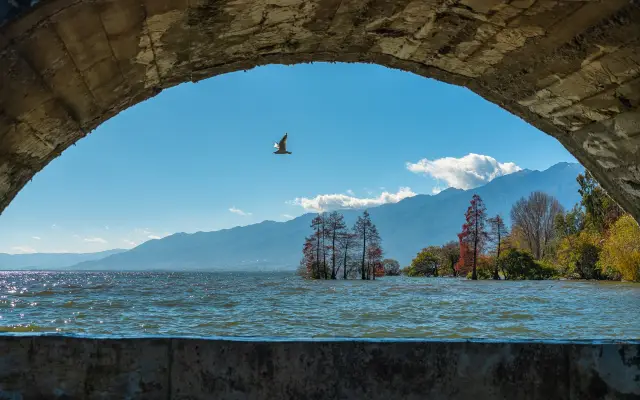 Erhai Corridor Bridge