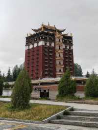 米拉日巴佛阁因何而建？