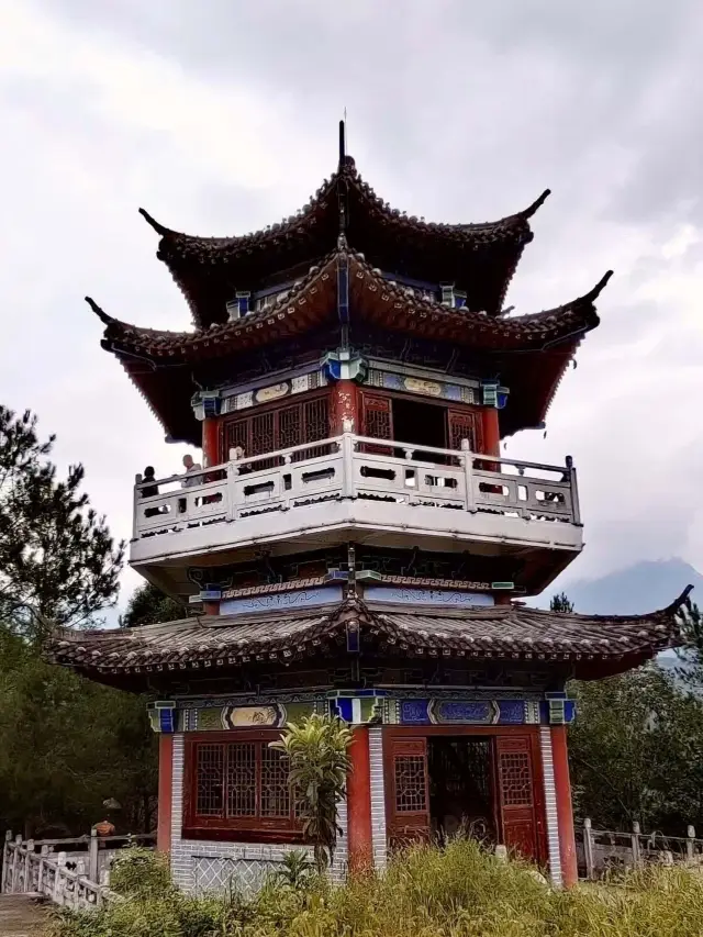 Qingmuchuan Ancient Town in Hanzhong, Shaanxi, where the rooster crows in three provinces, is the filming location of 'A Generation of Heroes'