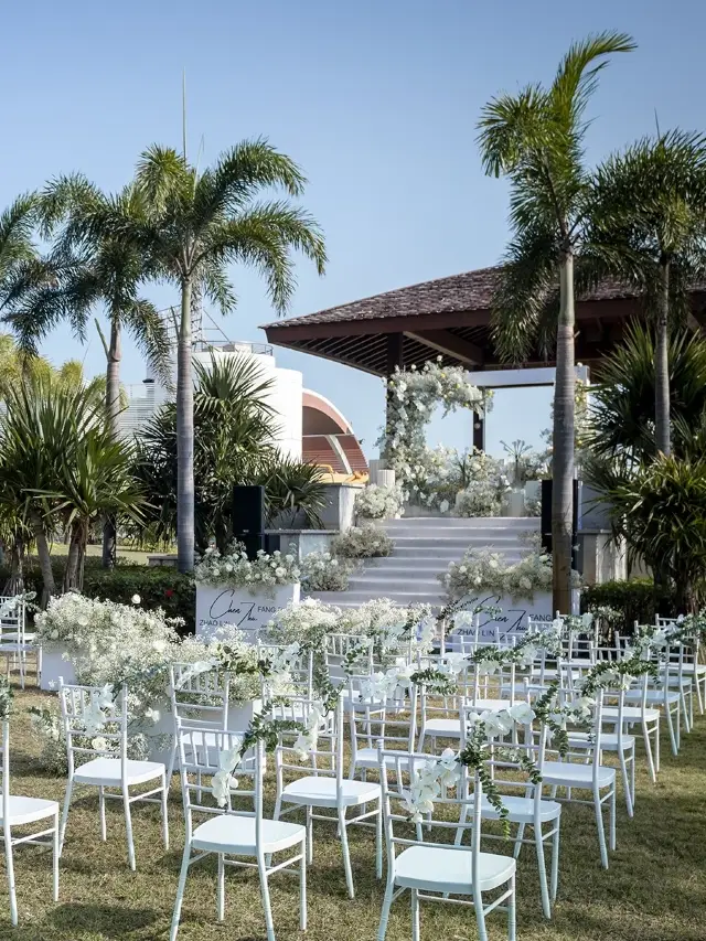 Outdoor Wedding | A ceremonial wedding venue