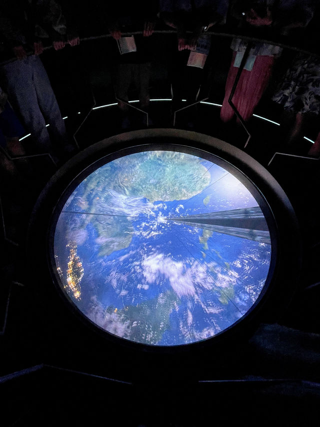 暑你會玩|一秒穿越至太空《三體·引力之外》主打一個科幻