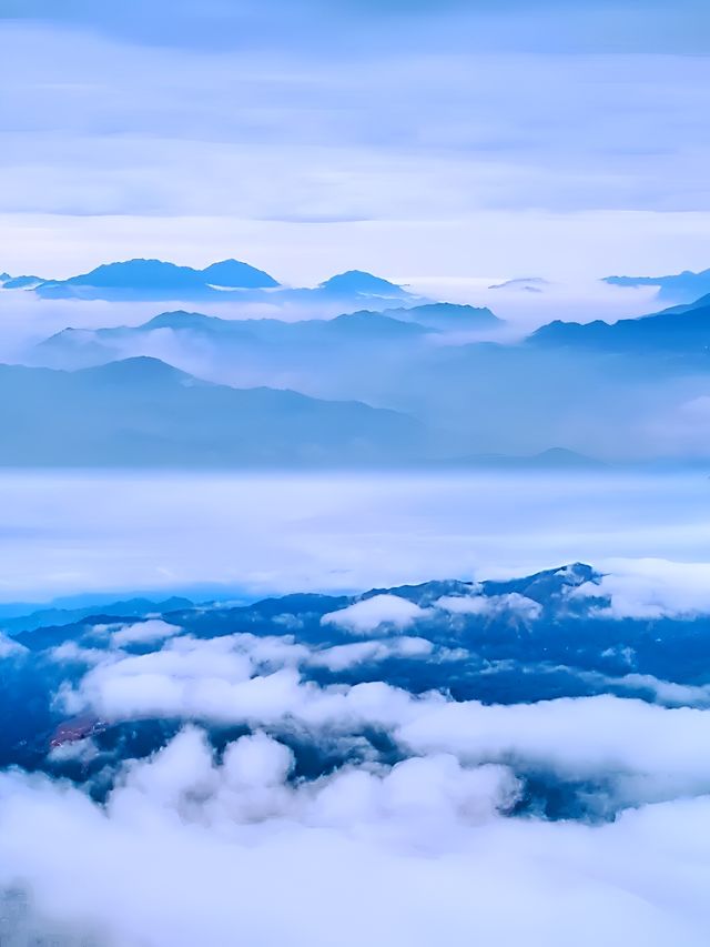 上春山不如上金山爬座“財寶神山”接好運