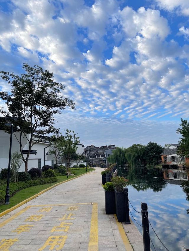 🏨✨ Enchanting Stay at Xitang's Wanda Meihua Resort 🌿🍵