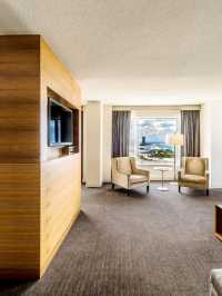 🌟 Chic Stays: Hyatt Regency McCormick Place, Chicago 🌟