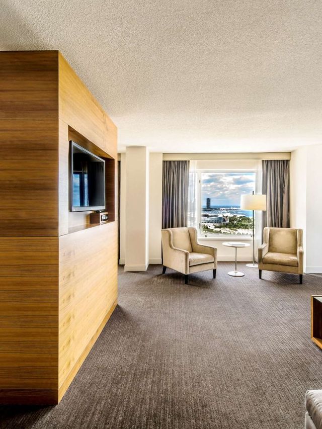 🌟 Chic Stays: Hyatt Regency McCormick Place, Chicago 🌟