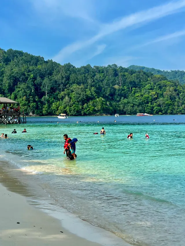 聽勸，第一次出國旅遊就去馬來西亞。