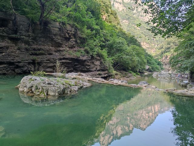 雲台山泉瀑峽。