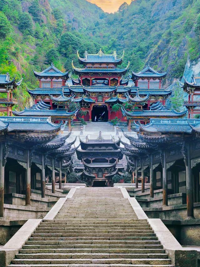 別問了！不小心闖入了電視劇的仙俠世界。