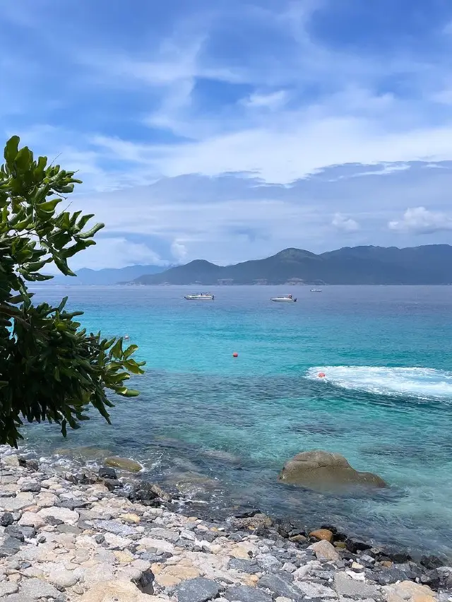 Vietnam Free Travel ~ Nha Trang Snorkeling, the best place for diving is Hon Mun Island! .