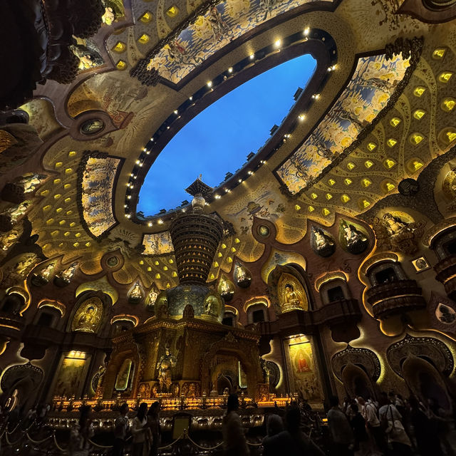 Exploring Niushoushan: Nature, History, and the Stunning Usnisa Palace!