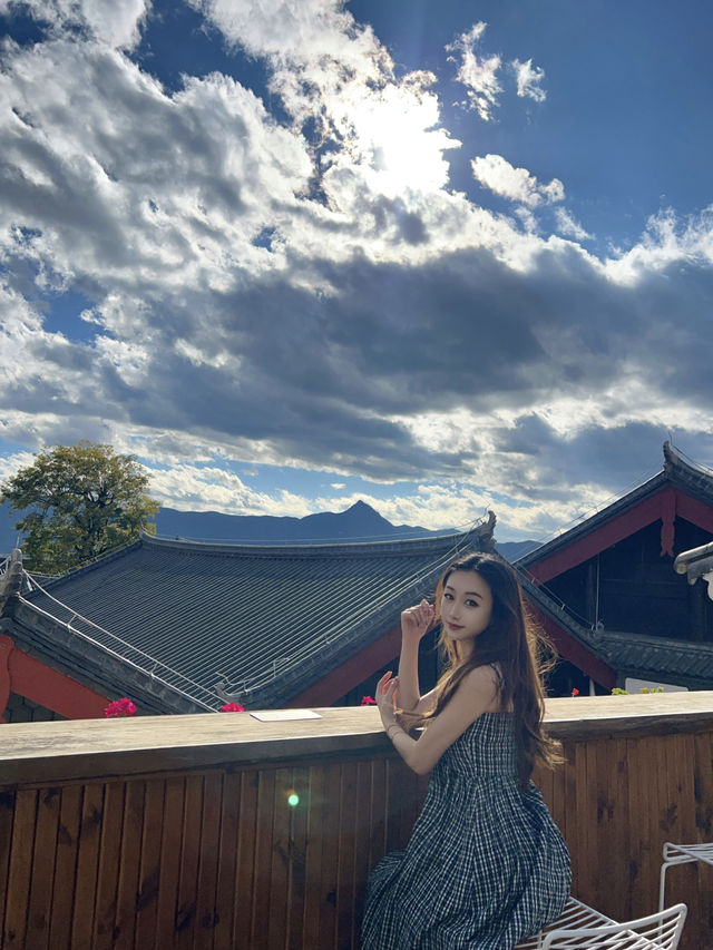 在麗江，剛退房。