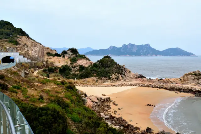 겨울 샤푸 해변에서도 모래놀이를 즐길 수 있어요