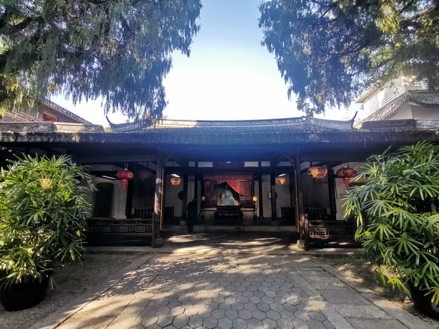 江中的寺廟