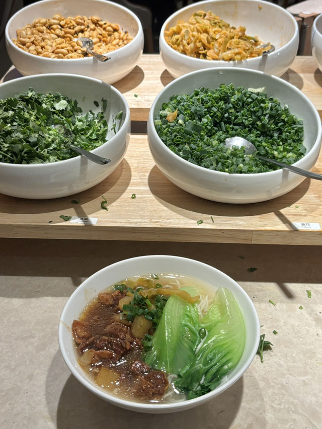 🇨🇳深圳｜機場貴賓室必點 商務粉麵