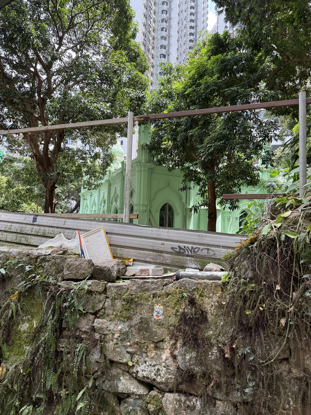 Central To Admiralty - Experience The Concrete Jungle Of Hong Kong 