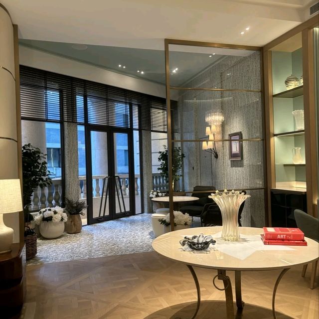 香港銅鑼灣打卡新熱點！巨型蝴蝶結+法式浪漫酒店夢幻破表🦋