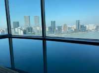 陸家嘴香格里拉泳池🌆 270°全景落地窗絕了