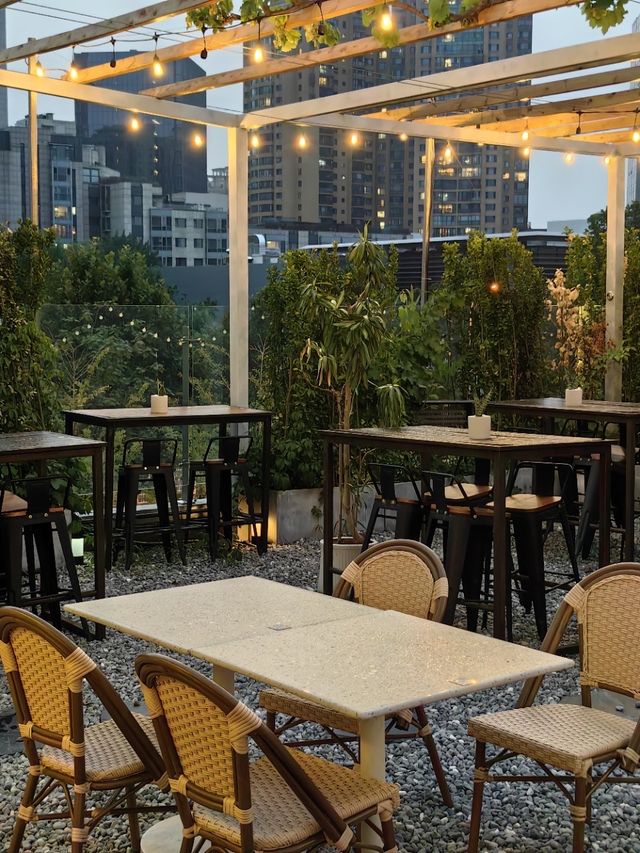 北京嘅亮馬橋Soli露台餐廳 | 邂逅微醺浪漫