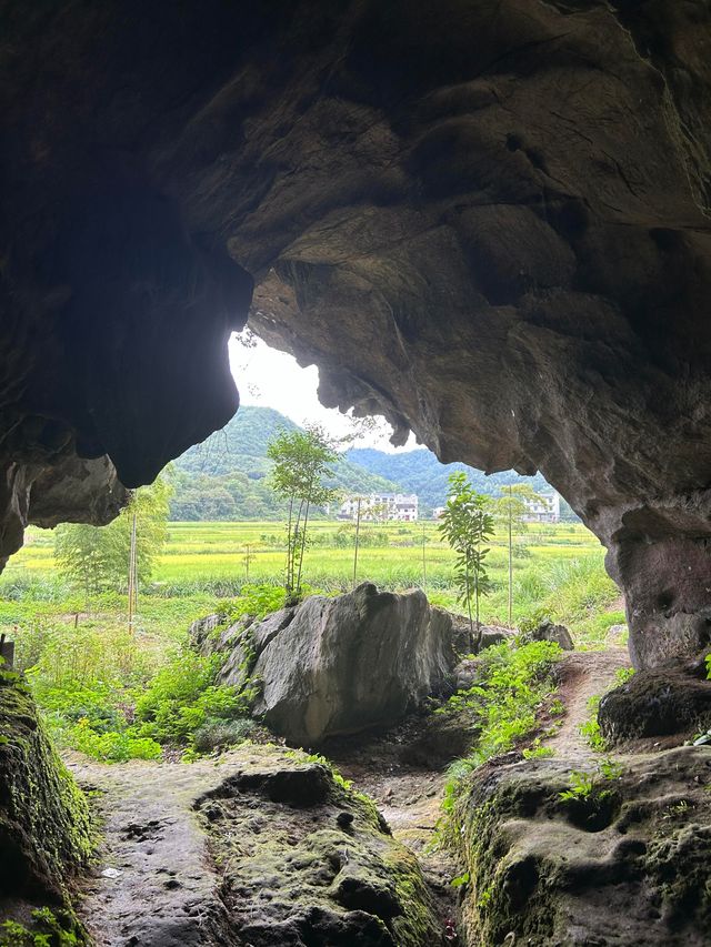 婺源遊山村｜千窗漏月噬龍脊 一溪浮燈鎖商魂