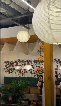 希貝酒店與莫里自由花市餐廳：旅途中的舒適與美味