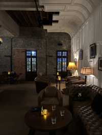 武漢呢間酒吧!幽暗老宅藏住中世紀浪漫🍷