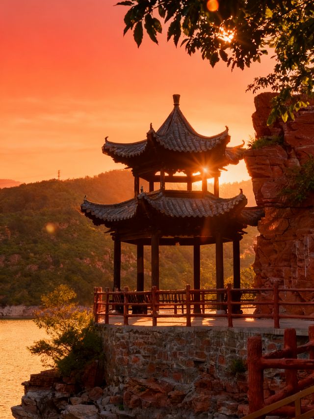 賞邯鄲紅葉正當時