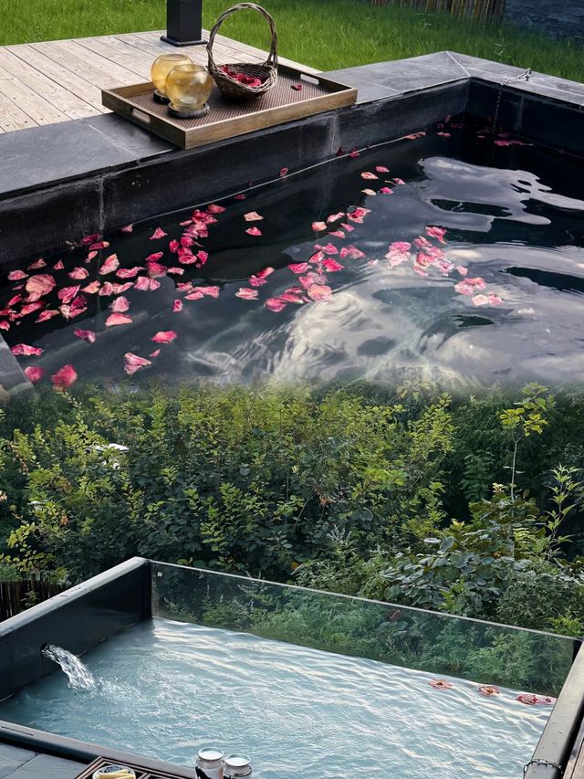 ——山耶雲耶·私湯輕野,懸崖邊的房間藏著什麼約定? ——山耶雲耶·私湯輕野,懸崖邊的房間藏著什麼約定?