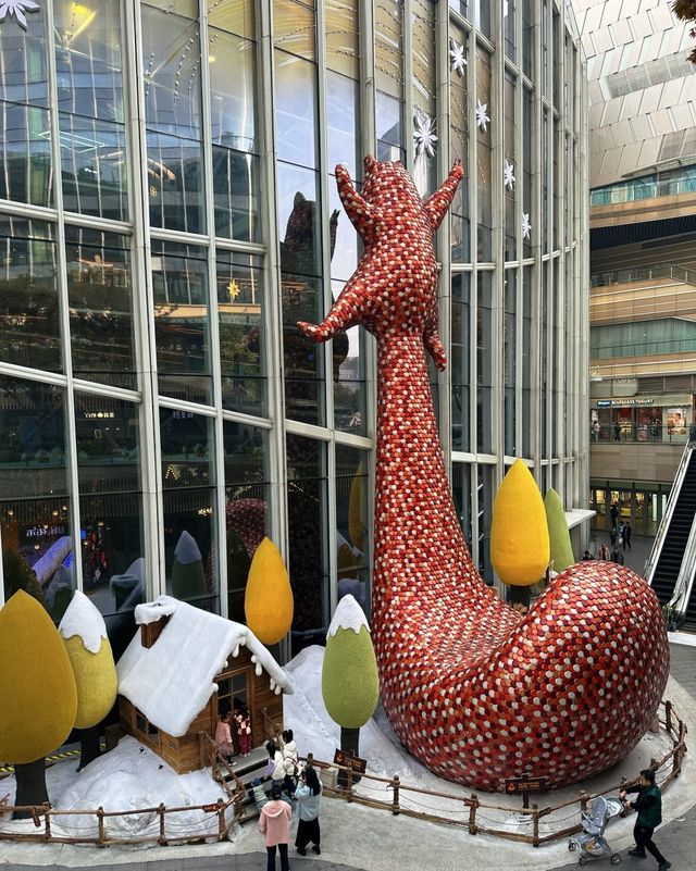 驚艷發現重慶光環購物公園的神仙聖誕樹太絕了! 驚艷發現重慶光環購物公園的神仙聖誕樹太絕了!