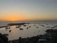 白天濟州島,晚上聖托里尼的神仙小鎮