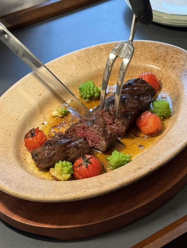 上海首店!!顯貴老錢風餐廳!不是在法國!